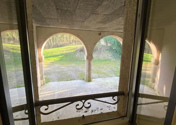 מלון De Verdun 3*