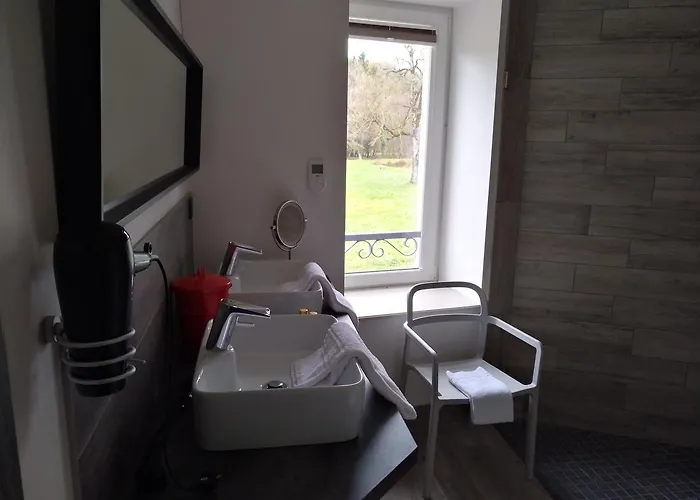 מלון De Verdun 3*